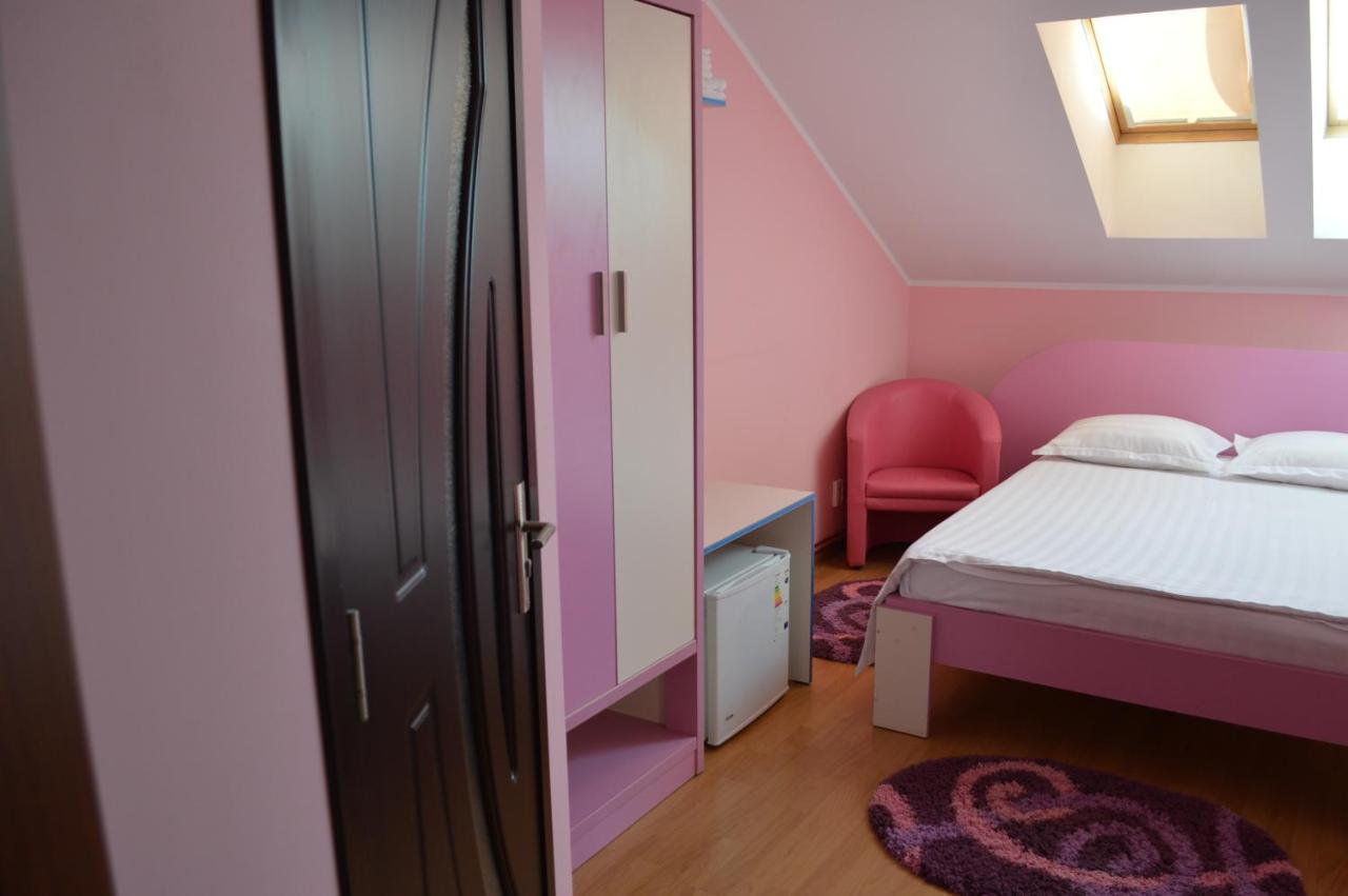 Hotel Martisorul Kaczyka Zewnętrze zdjęcie