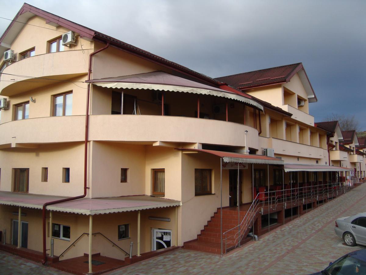 Hotel Martisorul Kaczyka Zewnętrze zdjęcie