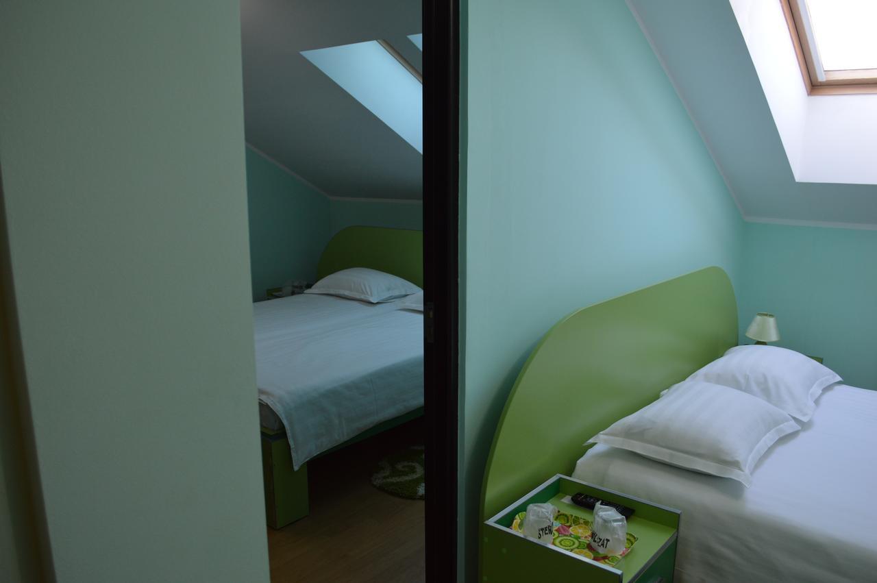 Hotel Martisorul Kaczyka Zewnętrze zdjęcie