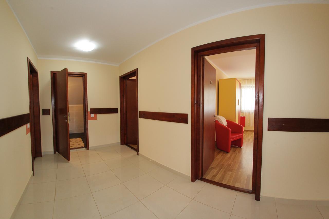 Hotel Martisorul Kaczyka Zewnętrze zdjęcie